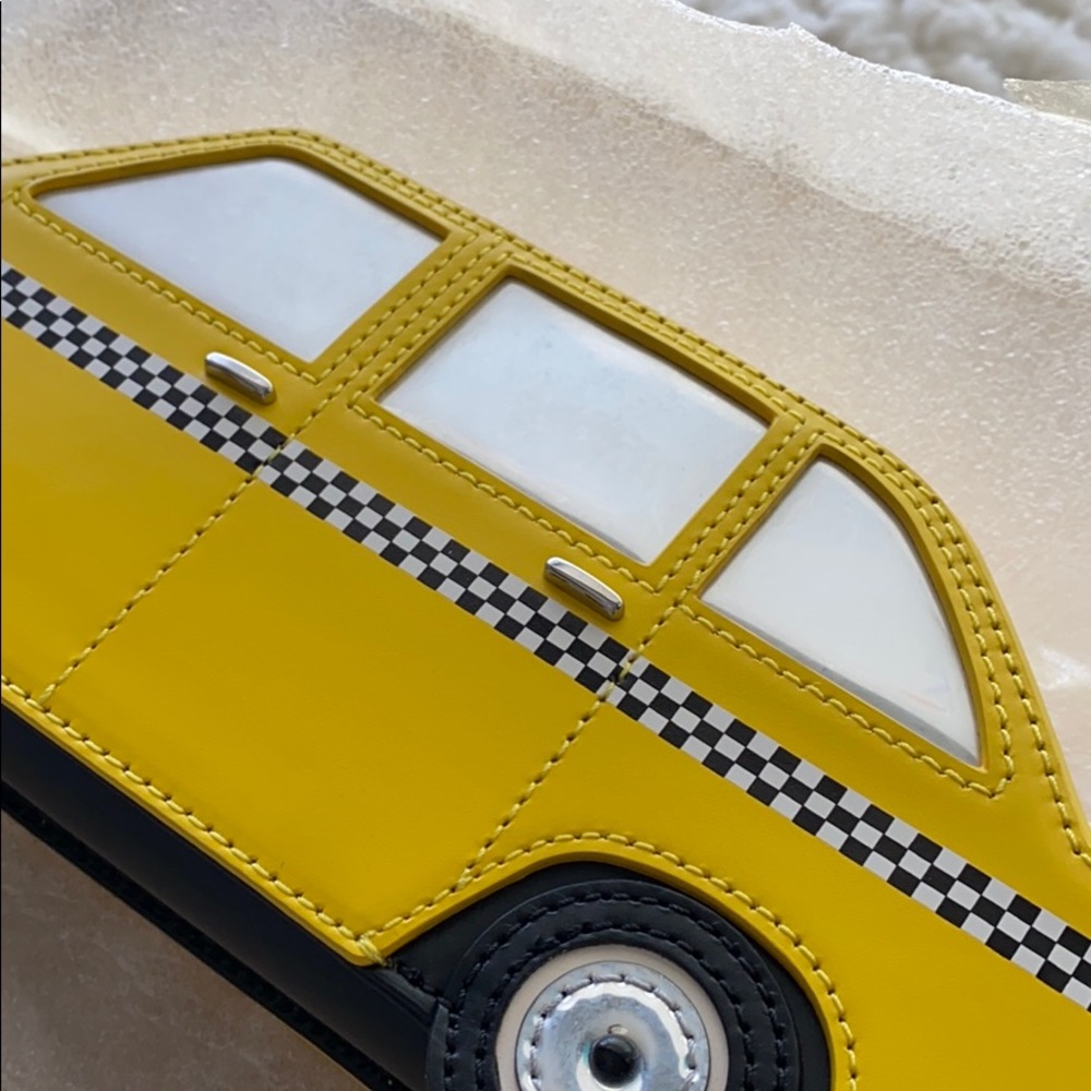 *SOLD* 🚕 Kate Spade Taxi Cab Bag 🚕 - Picture 13 of 16